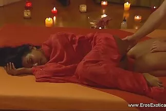 Cô gái đến buổi casting và khiến người đàn ông ngạc nhiên với màn thổi kèn sâu phim sec vnam sắc của mình.