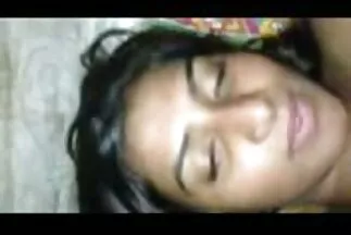 Anh chàng ném một cô gái tóc vàng mỏng manh để quan hệ phim sec bo chong tình dục.