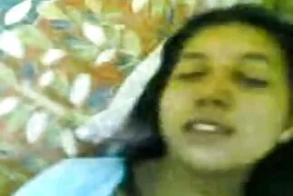 Cô gái phim sec thuyet minh tóc nâu cởi tất và ngồi trên sợi dây quyến rũ anh trai cùng cha khác mẹ của mình.