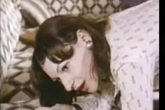 Mẹ vú to đứng kiểu chó thích phim sec con trinh làm tình với trai trẻ.