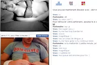 Tóc đỏ trong xe cho một người lái xe mạnh mẽ tự phụ đến cùng một cổ họng và âm hộ đẫm mồ qhimsecthu hôi.