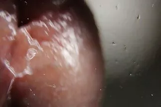 Tóc vàng gầy trong quần lót được âm hộ của cô ấy kéo qua một sec gai van phong con gà trống nóng bỏng.