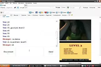 Anh chàng gọi cô gái tóc vàng lên xe và phim sec cô trang dụ dỗ cô ấy quan hệ tình dục.