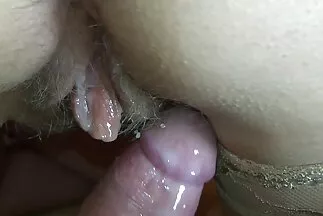 Em gái dâm sec nguoi thu đòi trai lạ địt em bên bể bơi