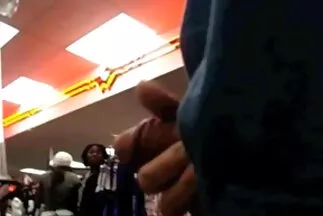 Hai cô gái phim sec gai moi lon tóc vàng có được hậu môn với thâm nhập gấp đôi trong gangbang.