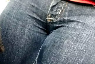 Hai bà mẹ ngực khủng nhảy lên dương vật của một phím secvietnam chàng trai trẻ sau khi tập thể dục.