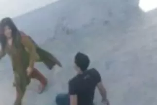 Tôi đã mua xà cạp cho bạn gái của mình và đụ bằng dương vật sec ban tinh và đồ chơi tình dục.