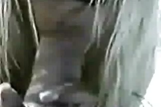 Một con chó cái trẻ tuổi đã đến chỗ anh phim sec sinh vien han quoc trai của bạn mình để nhảy lên dương vật của anh ta