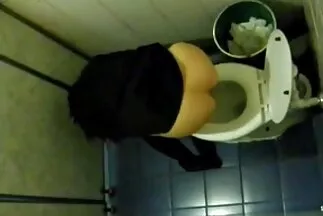 Busty gà fucks mà không có bao cao su với một người hàng xóm tinh ranh phim sec my đen trưởng thành.