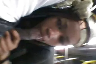 Hai em đồng tính nữ gợi cảm không ngại làm tình với nhau trên chiếc ghế dài màu trắng. phim sec co trang han quoc