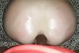 Cô gái có lỗ sem qhim sec nhỏ thích thâm nhập gấp đôi.