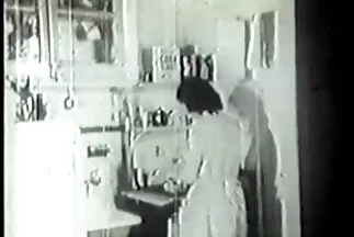 Mẹ vú to không từ chối con phímec han quoc riêng của mình làm tình ngay từ đầu và kết thúc bằng việc đụ.