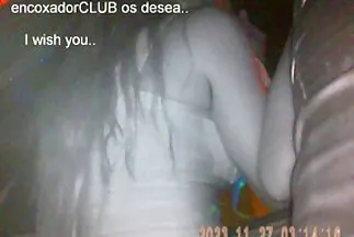 Người da đen cởi quần lót của mình ra khỏi hai mulattos sem pin sec và đụ chúng một cách đau đớn trong âm hộ căng ra.