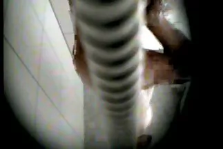 Hiệu trưởng đánh phim sec hoc duong vào mông sinh viên bằng roi