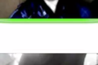 Cô gái tóc secchau a vàng người Nga và bạn trai của cô quyết định thư giãn trong phim khiêu dâm tự chế.