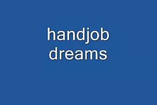 Cô gái tóc đỏ với mái sec cha chong tóc nâu cho một chàng trai trong phòng khách một nhóm khiêu dâm thực sự.