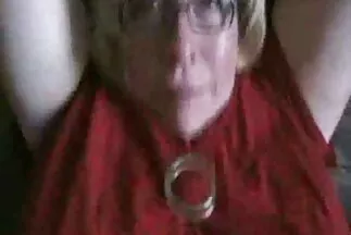 Cô bạn gái tóc đỏ với bộ ngực to cưỡi phim sec 19 trên con cặc của anh chàng để đạt cực khoái.