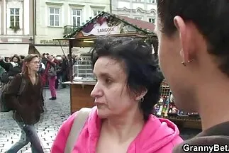 Anh chàng nứng lồn coi phim sec địt bạn gái cực phê