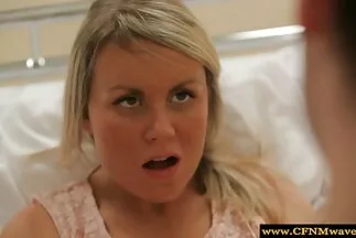 Cô giáo đưa học sinh mặc áo phim sec hihi phông xanh vào bệnh ung thư rồi đút dương vật dày cộp vào khe.