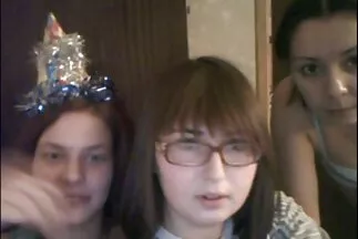 Bác sĩ trong văn phòng đã thuyết phục bệnh nhân tóc đỏ để có một âm hộ sâu và tai phim sec moi một âm hộ cứng.