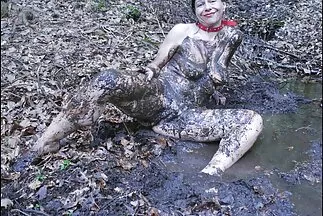 Cô gái tóc phim sec ban tinh vao lon vàng trưởng thành quan hệ tình dục với một người bạn trong bữa trưa.