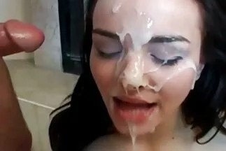 Cô sec da den gái tóc vàng xinh đẹp bị chồng nóng bỏng kích thích.