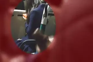 Một cô gái tóc vàng trẻ tuổi sau khi thổi kèn nhảy phim sec me vào một thành viên của một người đàn ông có kinh nghiệm với âm hộ