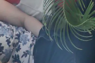 Một người da đen và một người phim sec gai thu dam bạn chịch một phụ nữ trưởng thành và bạn gái của cô ấy.