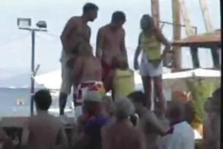 Cô gái Nga đưa bạn trai về nhà quan hệ phim sec co cot truyen tình dục