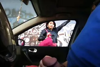 Một cô gái tóc nâu với mái tóc dài trở thành căn bệnh ung thư phim sec hoang anh trước người tình cơ bắp.