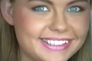 Một người mẹ xinh đẹp và cô con gái của cô ấy đã sắp xếp một cuộc đập nhóm pim sec my den cho một chàng trai.