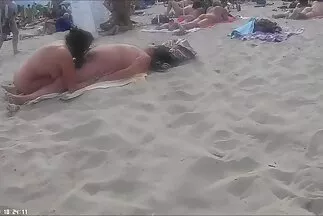 Baby Rachel sem phim sec moi Star quan hệ tình dục với một nhân viên mát xa đến thăm.