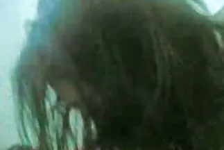 Một cô gái tóc vàng trẻ tuổi đang có một cuộc đụ tuyệt vời với một người đàn ông trong phòng tai phim sec tắm của một ngôi nhà nghỉ dưỡng.