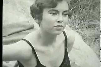 Vợ trẻ dụ chồng nóng bỏng vú to. secvietsub