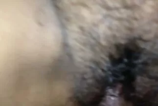 Một sinh sec phu de viên trẻ dụ dỗ một phụ nữ độc thân quan hệ tình dục thô bạo.