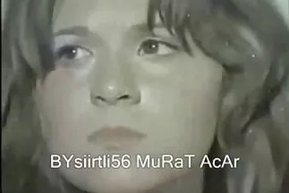 quan hệ tình dục qua đường hậu môn với gấp đôi từ một cô phim sec thu va nguoi gái tóc nâu xinh đẹp.