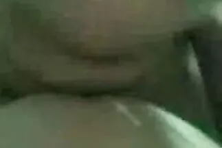 Hai cô gái dễ thương với bộ ngực đàn hồi tự nhiên đã cho phisec anh chàng một nhóm quan hệ tình dục.