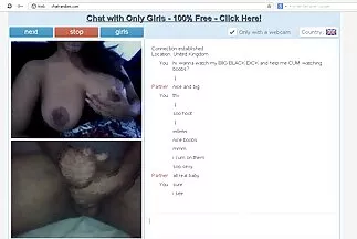 Một cô gái tóc vàng trưởng thành phim sec mp4 dụ dỗ một đồng nghiệp trẻ đến thăm để quan hệ tình dục.