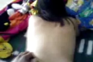 Bà mẹ bỉm sữa thuyết phục con rể phim sec bat coc cu to ngoại tình khi vợ đang ngủ.