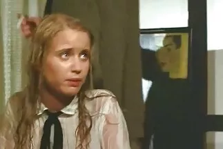 Nam thanh niên quan hệ tình dục phim sec dit me vo tập thể với mẹ và bạn gái