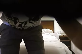 Những bà mẹ già có kinh nghiệm biết cách sec vang anh tận hưởng gangbang.