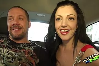 Cô gái Nga phim sec benh vien đi tất trong bộ đồng phục hầu gái làm phim khiêu dâm tự chế.