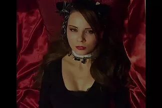 Đồng tính nữ tóc đỏ cho nhau trò sec ba bau chơi bằng miệng với cực khoái mạnh mẽ.