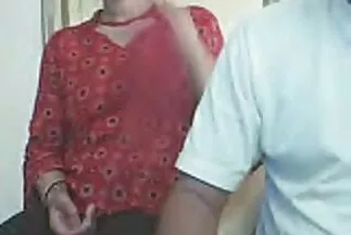 Chiksa không giặt quần sem sec hay áo sạch sẽ và làm việc chung với âm hộ của cô ấy.